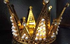 Golden Pearl Crown